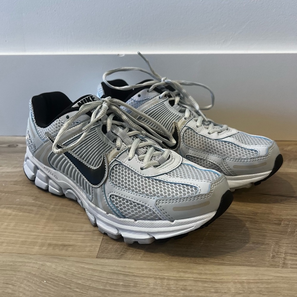 Nike Vomero 5 Women’s Light Blue and Black Sneakers